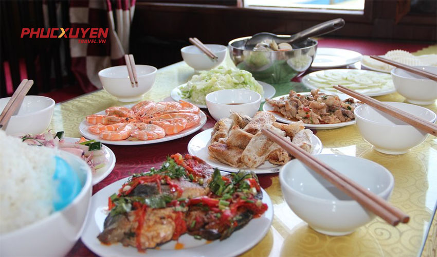 Tàu Quảng Nam 72 khách