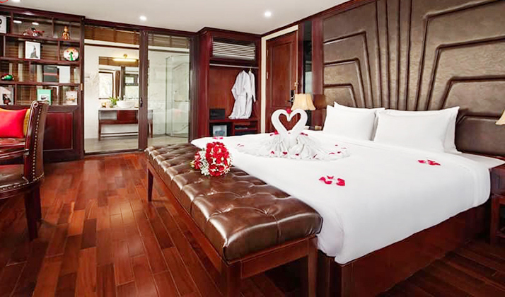 Du thuyền Dora Vịnh Lan Hạ 2 ngày 1 đêm