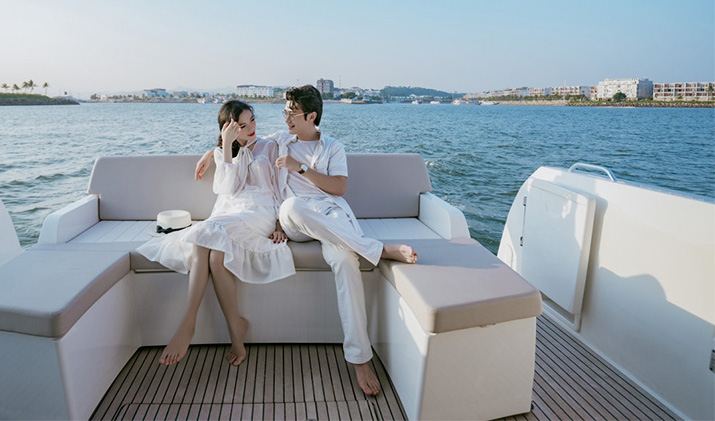 Du thuyền cá nhân NC14