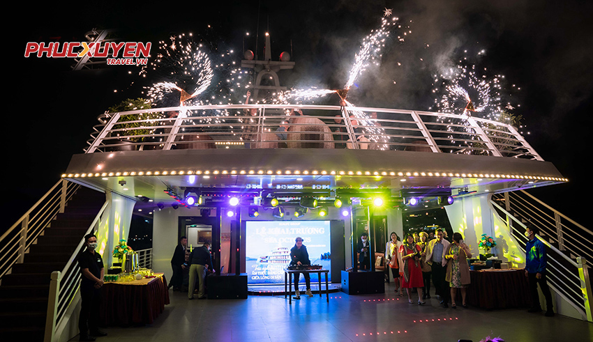 Tour Hoàng Hôn Vịnh Hạ Long trên Du thuyền Sea Octopus