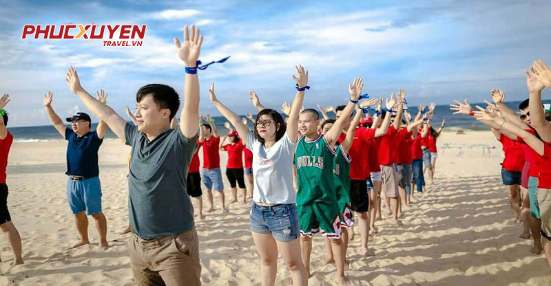 Tổng hợp các trò chơi teambuilding bãi biển