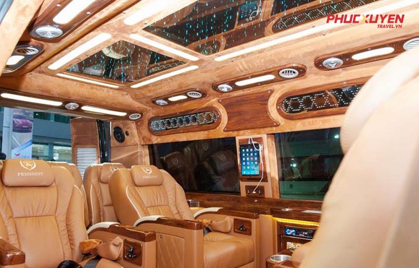 Xe limousine Phúc Xuyên