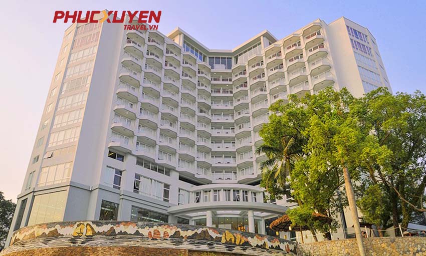 Combo xe Limousine Phúc Xuyên và Khách sạn Novotel Hạ Long 2 ngày 1 đêm